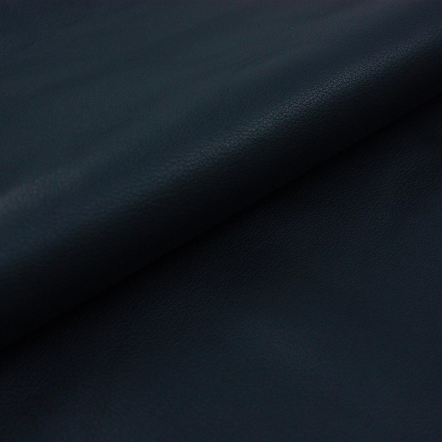 Piel de vacuno bombeado azul oscuro