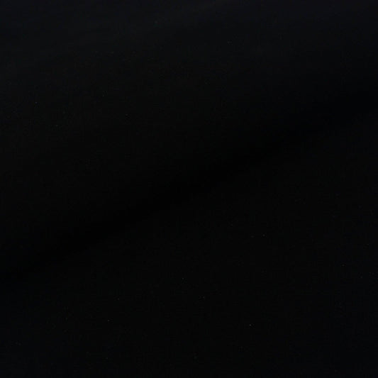 Trozo de piel ante negro