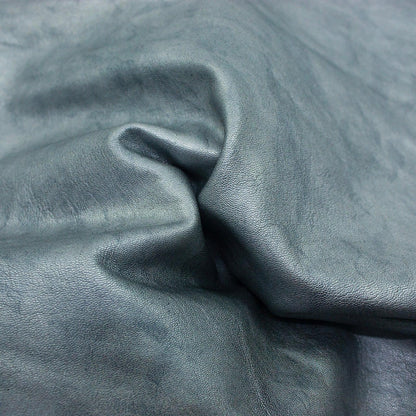 Fantasy skin silver brushstrokes