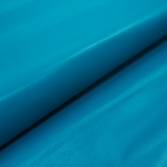 Trozo de piel cabra azul turquesa