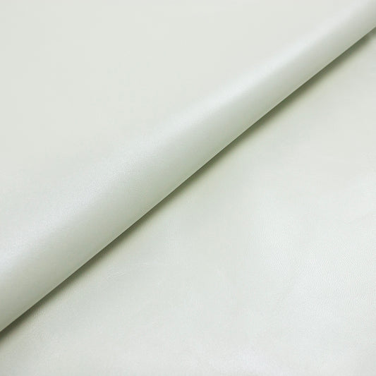 Trozo de piel cabra blanco nacarado