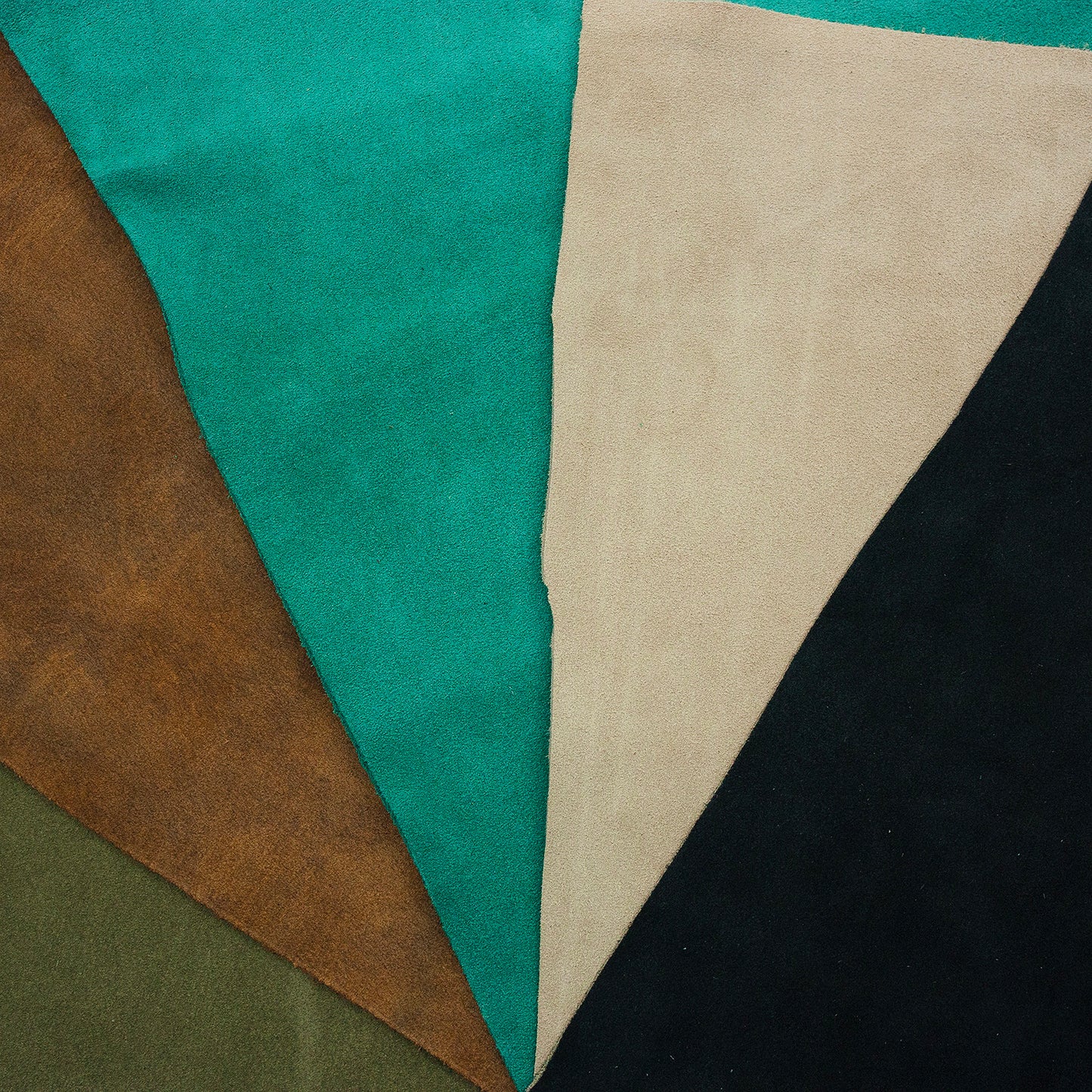 Lote 5 trozos de serraje varios colores