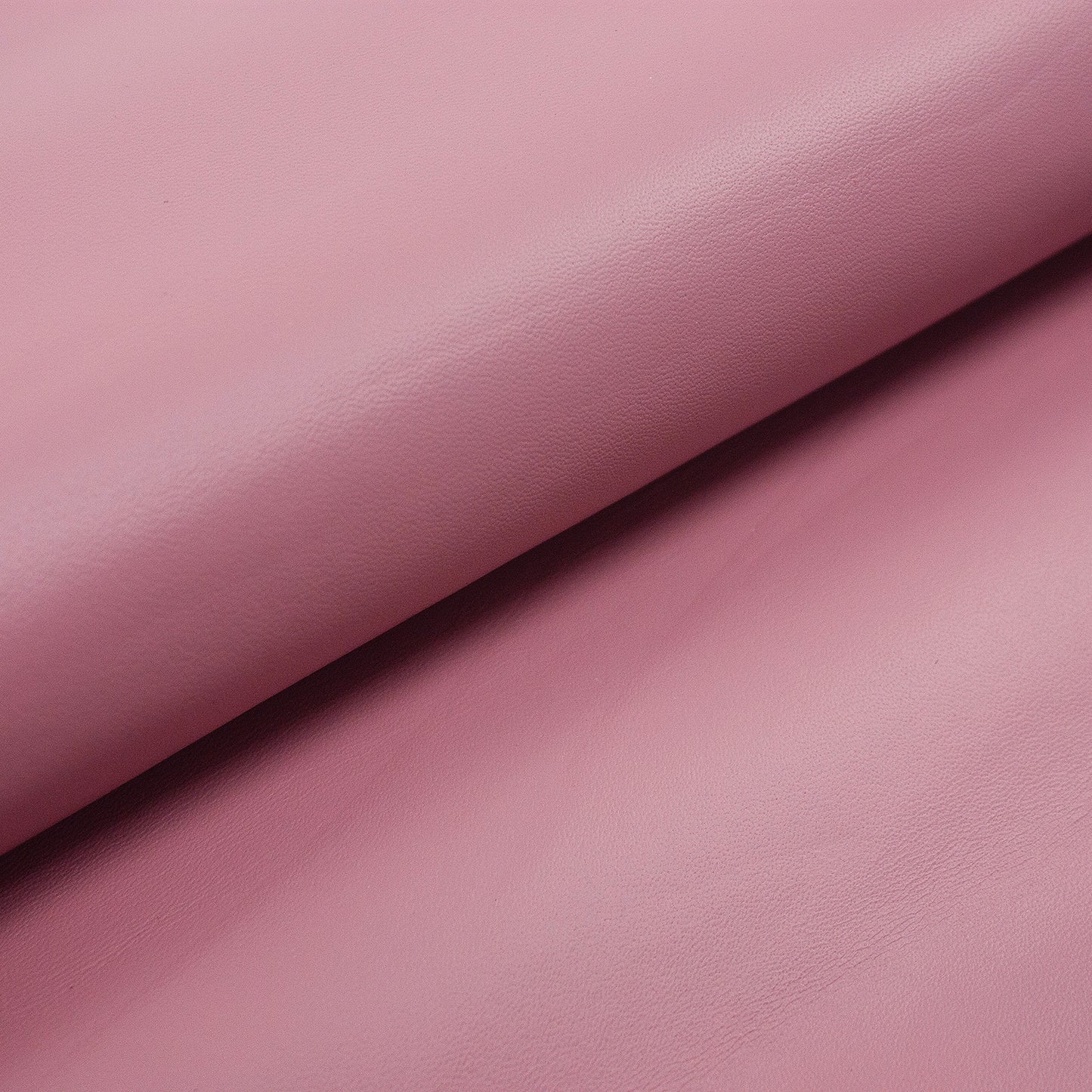 Trozo de piel cabra rosa oscuro