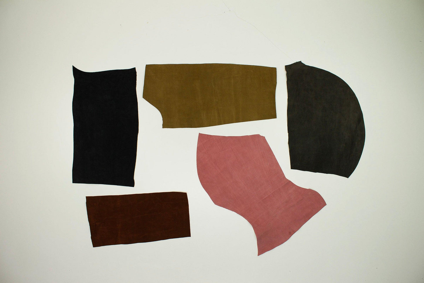 Lot 5 pieces of split leather various colors