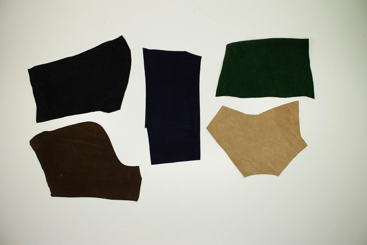 Lot 5 pieces of split leather various colors