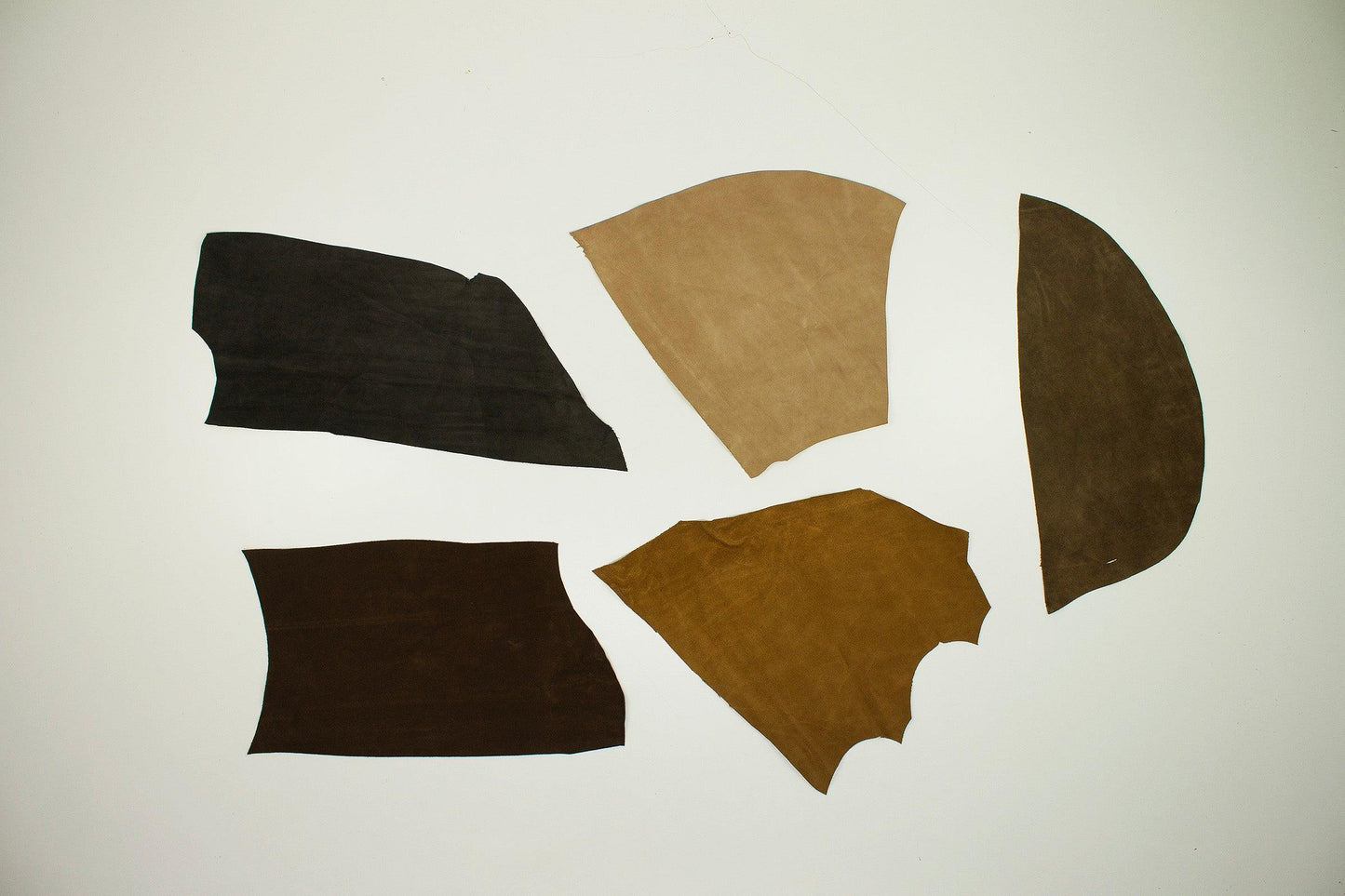 Lot 5 pieces of split leather various colors