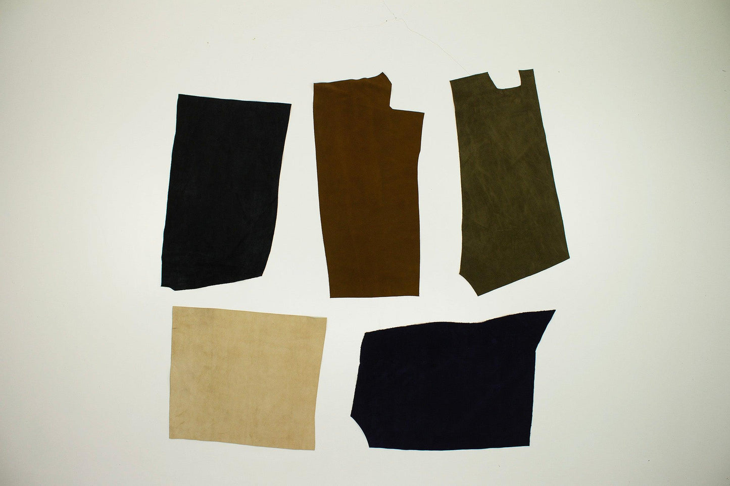 Lot 5 pieces of split leather various colors