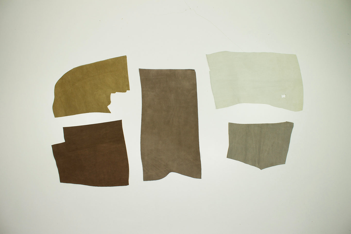 Lote 5 trozos de serraje varios colores
