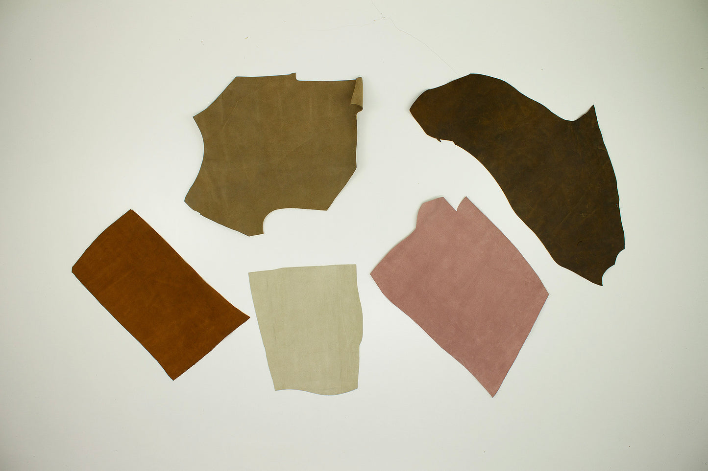 Lote 5 trozos de serraje varios colores