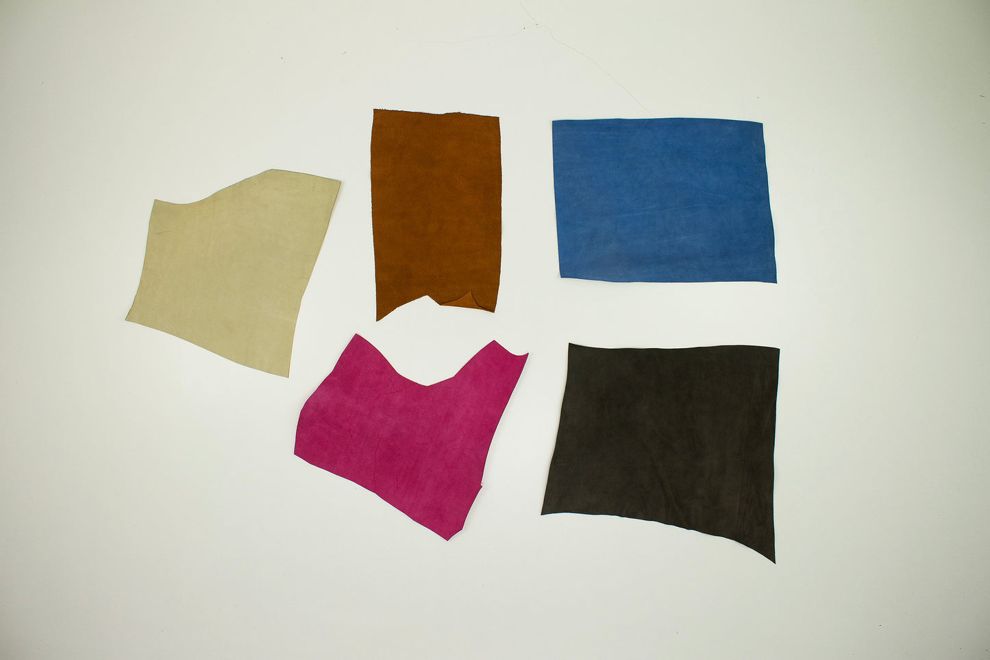 Lote 5 trozos de serraje varios colores
