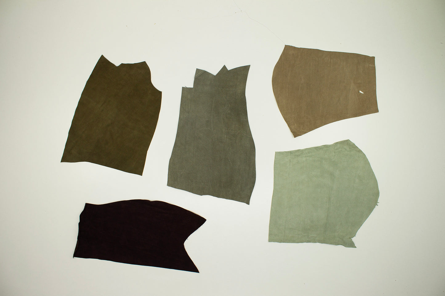 Lote 5 trozos de serraje varios colores