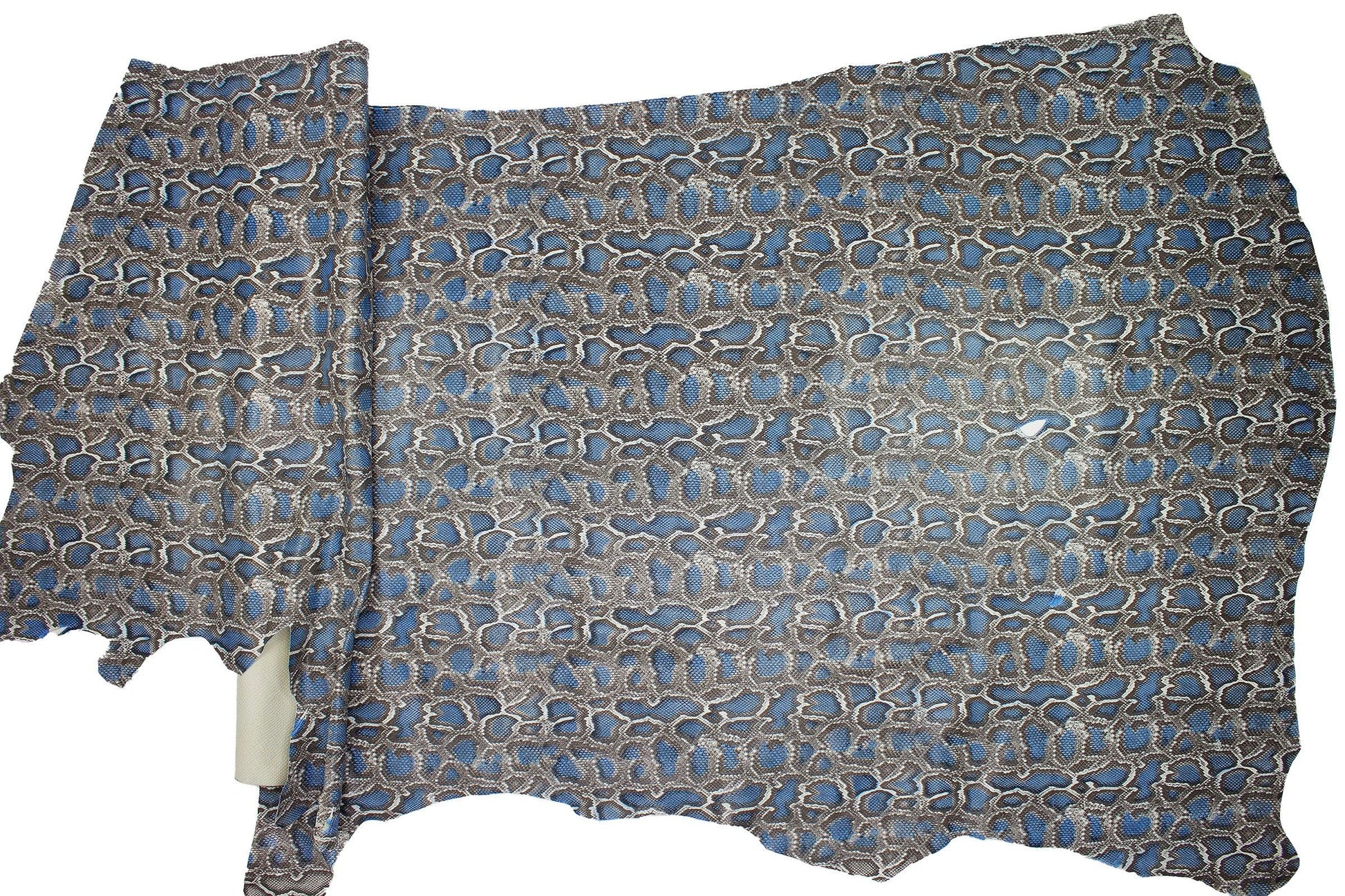 Piel de grabado serpiente gris manchas azules - La Tendeta del Cuero