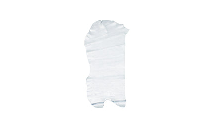 Trozo de piel cordero laminado plata