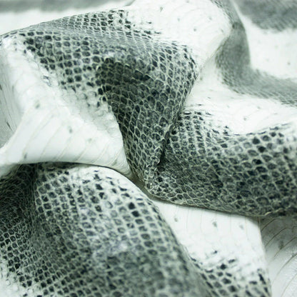 Piel de grabado serpiente gris blanco - La Tendeta del Cuero