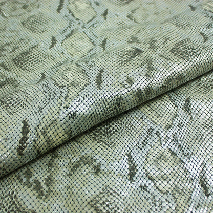 Trozo de piel fantasia serpiente beige - plata fondo negro - La Tendeta del Cuero